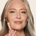 thumbnail image 4 of Corrector Charlotte Tilbury Beautiful Skin Radiante 6.5, 4 of 7