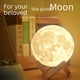 thumbnail image 1 of Lámpara de luna con control remoto, 16 colores, carga USB, impresión 3D, LED, pintada, para dormitorio, mesita de noche, luz de noche, 1 of 4