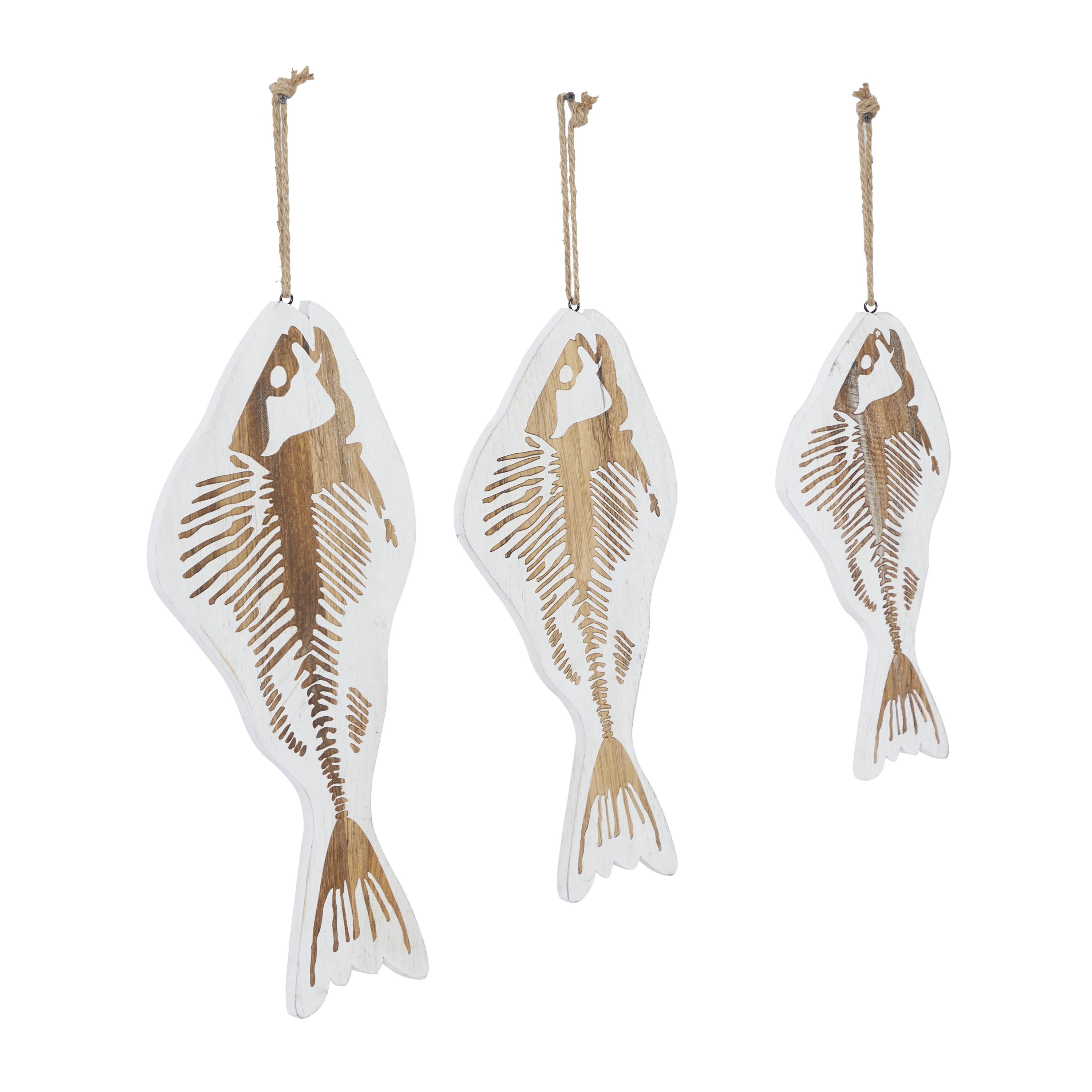 DecMode White Wood Fish Wall Decor with Hanging Rope (3 Count)
