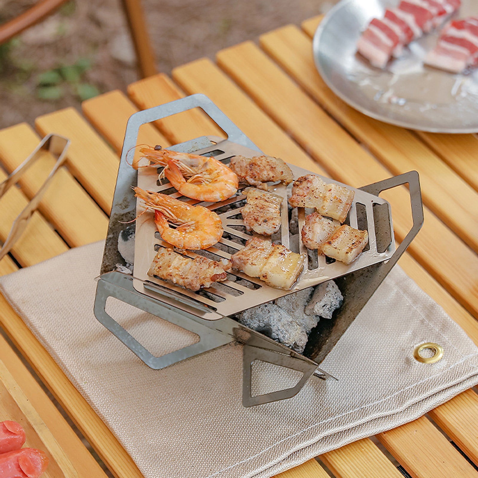Portable BBQ Grills Stove Outdoor Small Camping Picnics Grills Detachable Charcoal Firewood Stove for Picnics Hiking