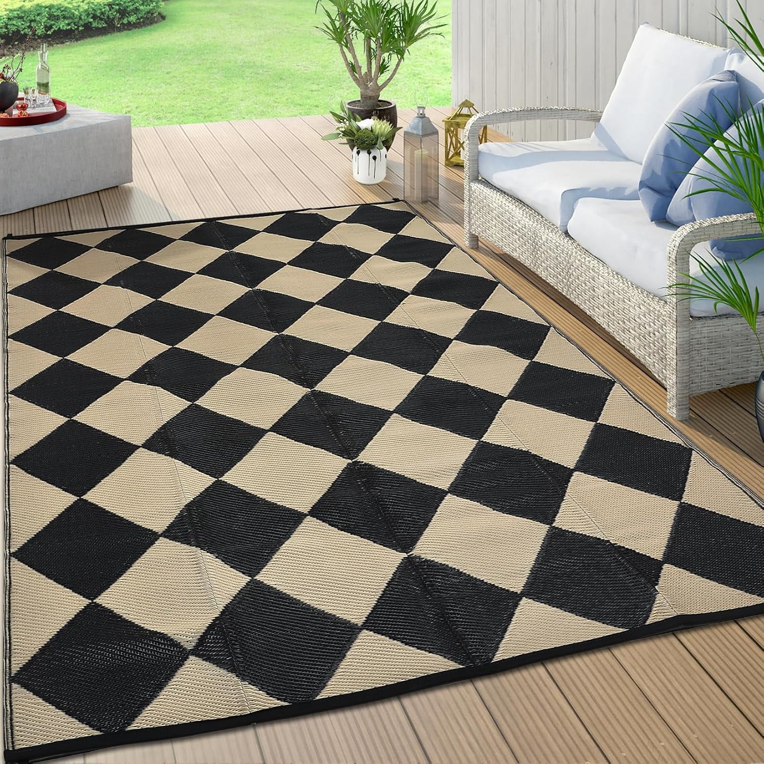 Danolapsi 8x10 Outdoor Rug Waterproof Reversible Outdoor Plastic Straw Rug with 4 Stakes & Portable Bag Boho Patio Rugs Carpet RV Mat Easy to Clean Checkered Floor Carpet for Patio Camp Balcony Deck