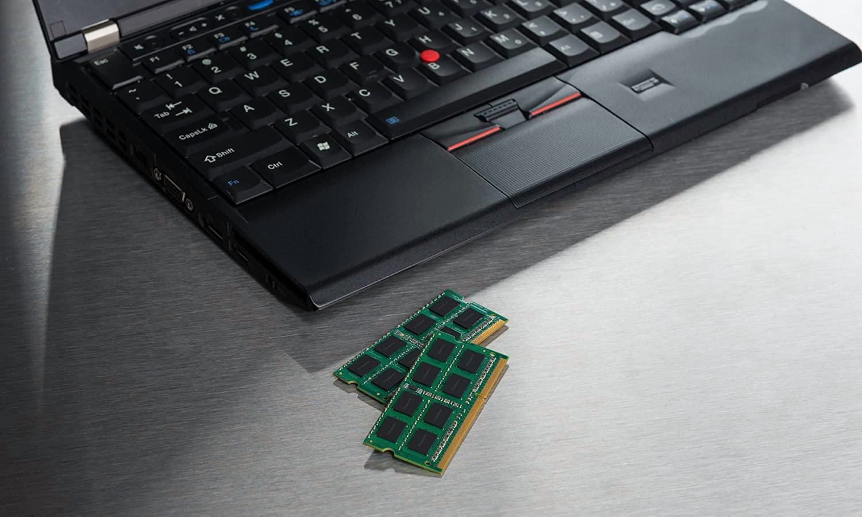 Kingston 16GB 3200MHZ DDR4 Non-ECC CL22SODIMM 1RX8 (KVR32S22S8/16)