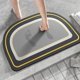thumbnail image 1 of Granjero Gordo Alfombrilla de baño antideslizante de felpa mullida, accesorio de decoración para baño, 15 x 24 pulgadas (negro A), 1 of 5