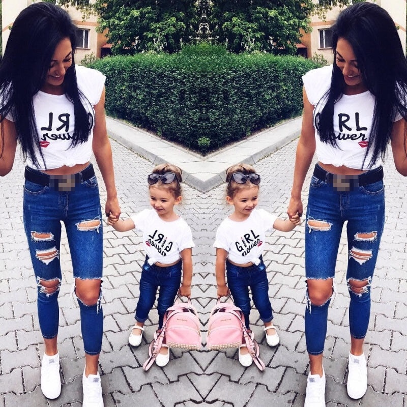 mother and daughter matching tops