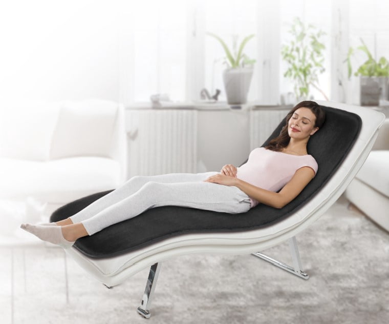 Health Touch Double-Sided Full Body Massage Mat, 5 Vibration Motors Massage with Soothing Heat, Black