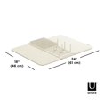 thumbnail image 4 of Escurridor de platos Umbra Udry plegable con tapete de microfibra color lino, 4 of 7