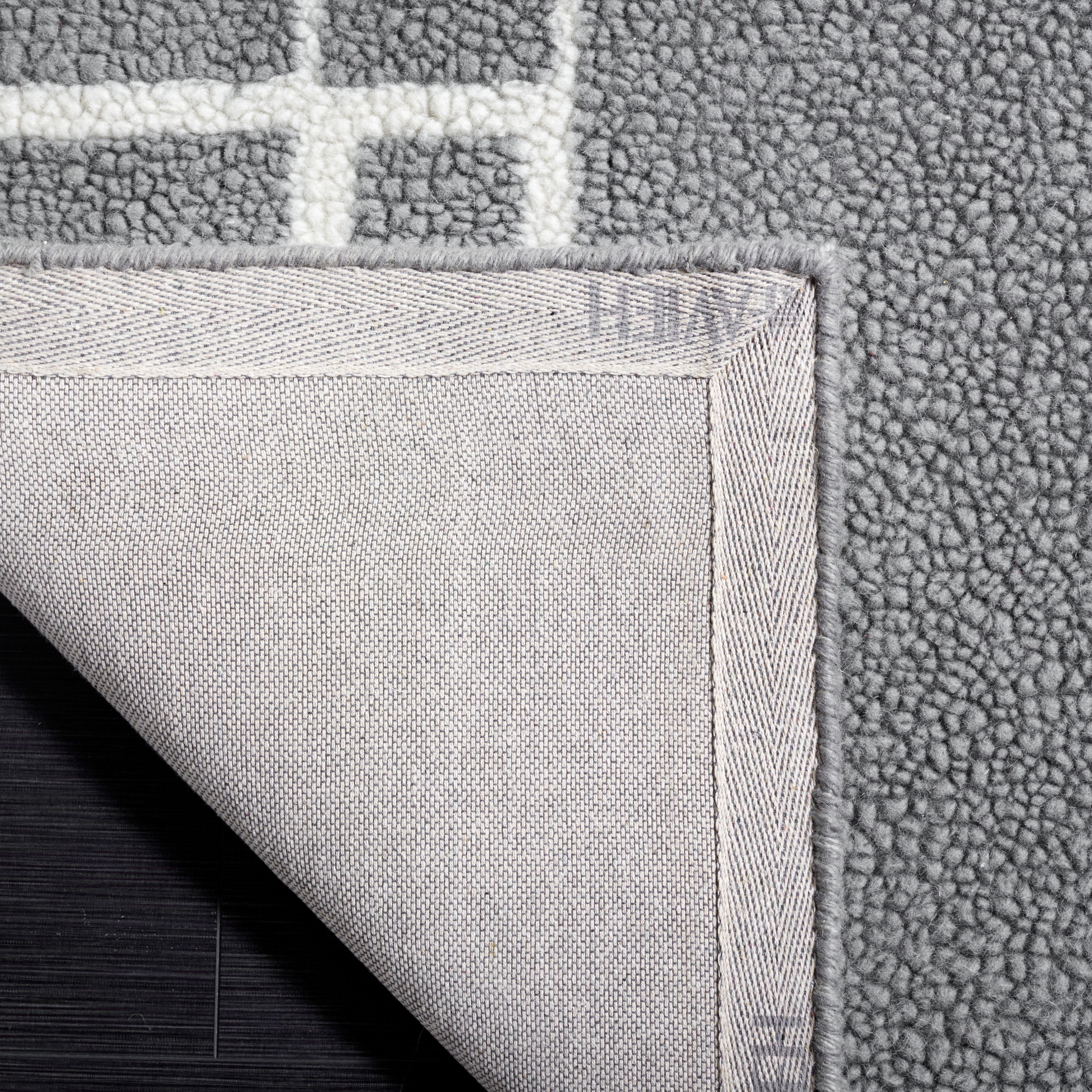 SAFAVIEH Fifth Avenue Della Abstract Area Rug, Grey/Ivory, 6' x 9'