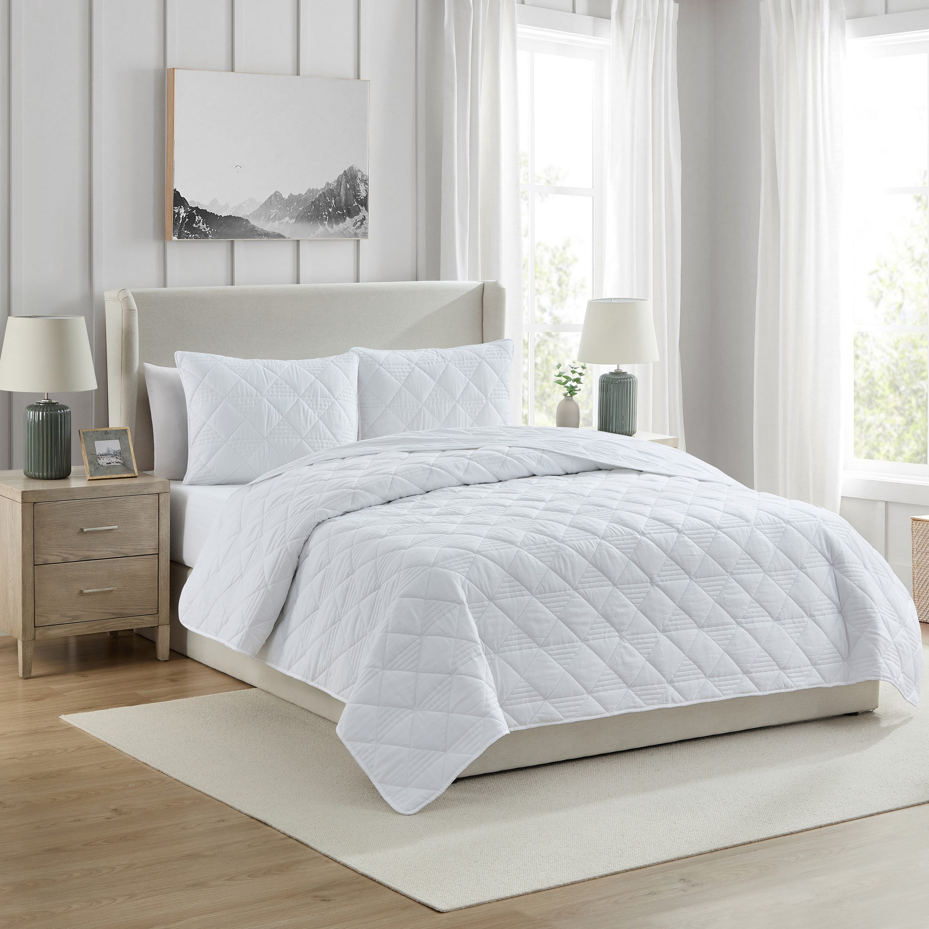 VCNY Home Lucy 3-Piece White Diamond Pinsonic Quilt Set, King, Adult, Unisex