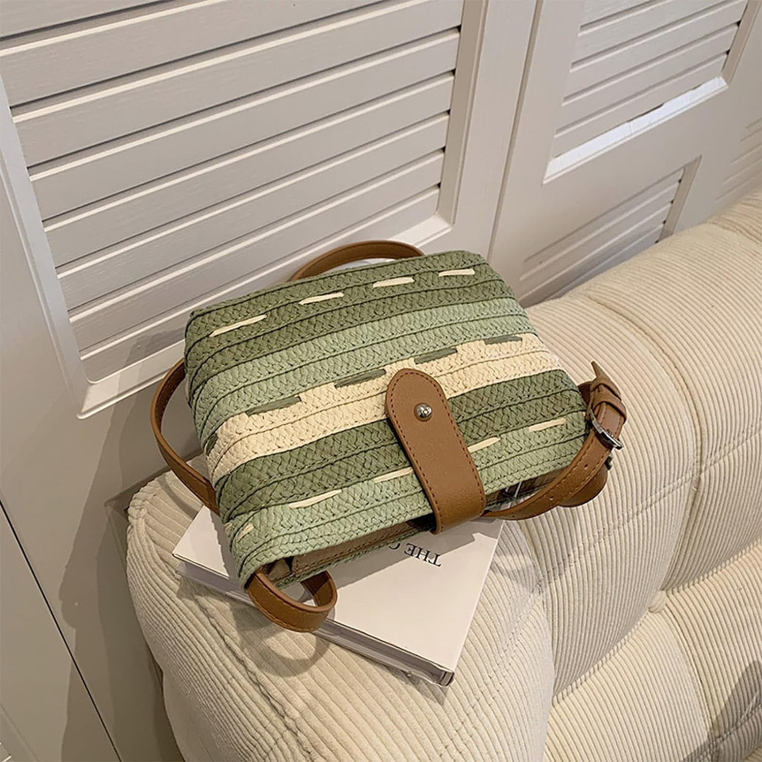 LinYooLi Straw Crossbody Bags for Women, Summer Straw Purse and Handbags Hand Woven Shoulder Clutch Bag for Vacation