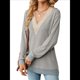 thumbnail image 1 of Blusas de Otoño para Mujer, con Escote en V, Encaje, Larga, Holgadas, con Ribete de Bloques de Color, Moda 2025 Gris XL, 1 of 10