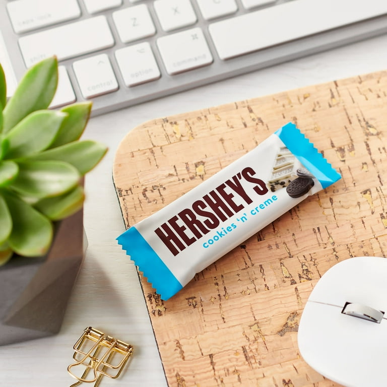 Hershey's Cookies 'n' Creme Snack Size Candy, Jumbo Bag 17.1 oz