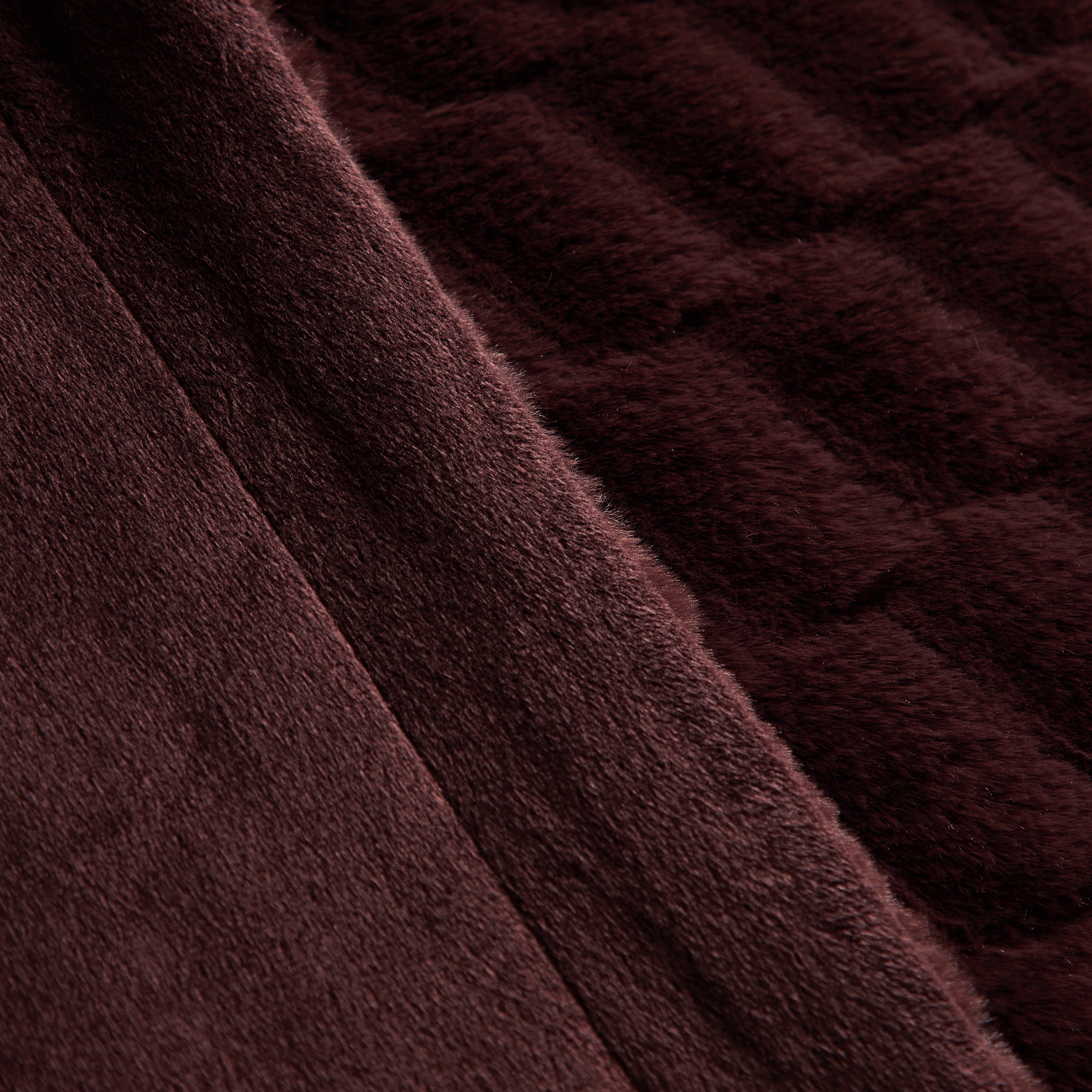 Dearfoams Textured Faux Fur Reversible Mink Bed Blanket, Brown, King, 102 x 90 in