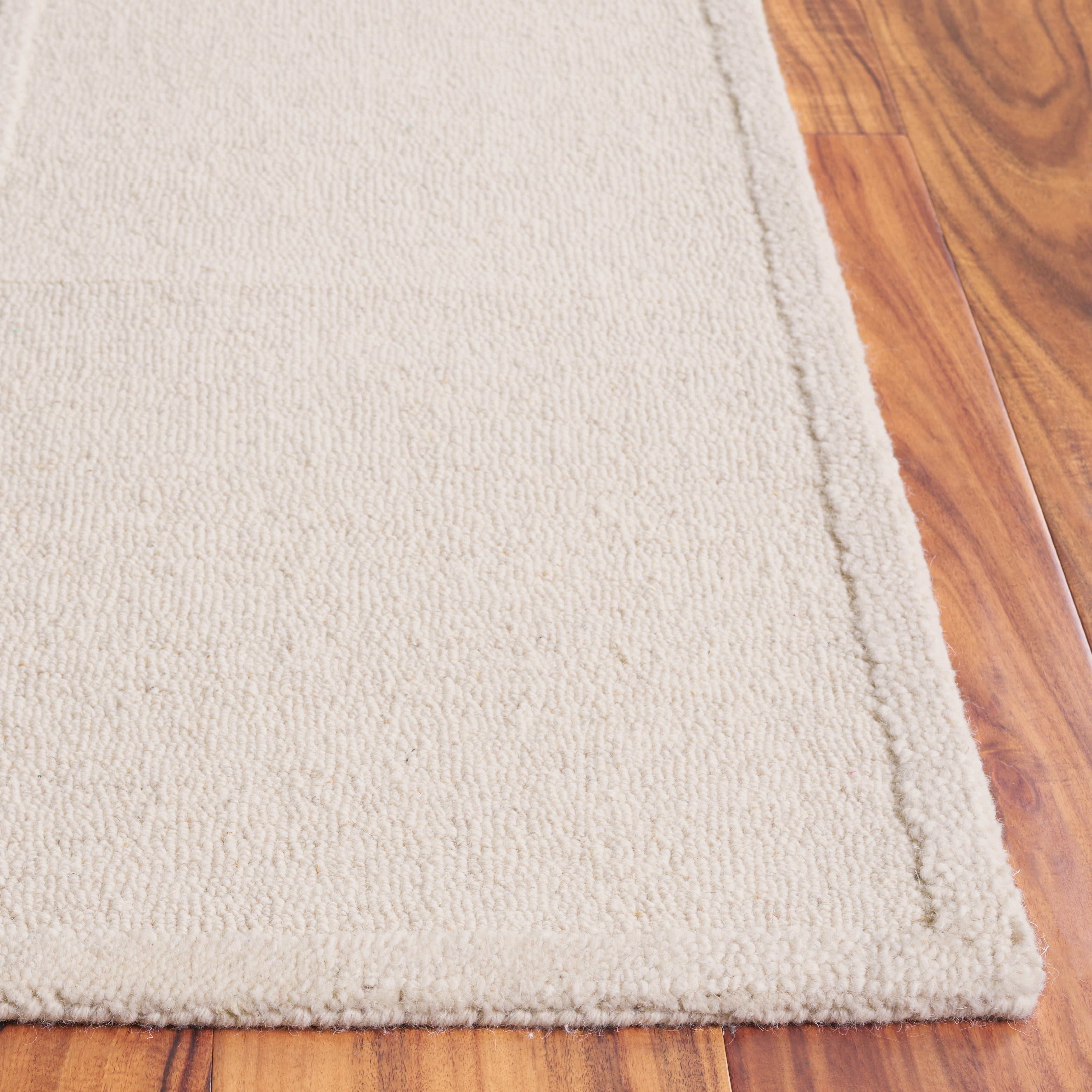 SAFAVIEH Rodeo Drive Guliana Abstract Area Rug, Ivory/Beige, 4' x 6'