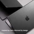 thumbnail image 4 of Funda rígida negra para MacBook Air 15 Incase Dots, 4 of 7