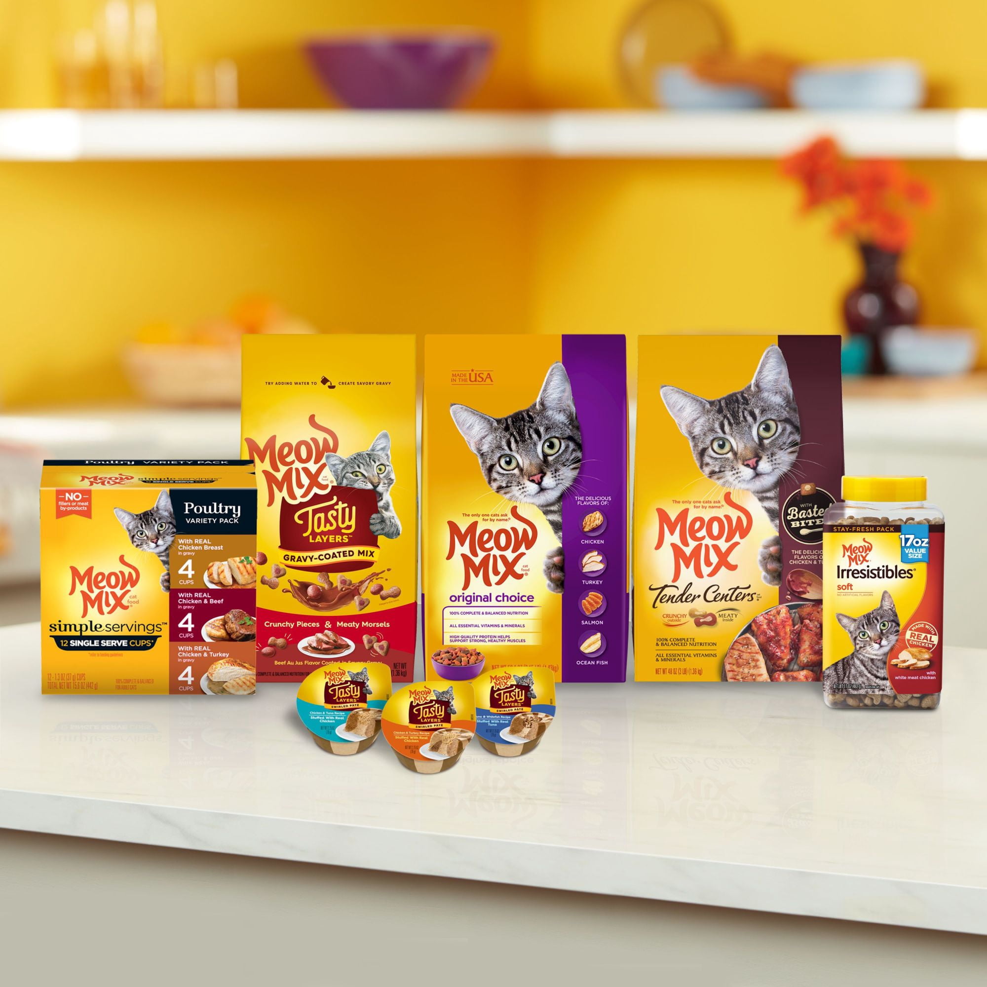 Meow Mix Tasty Layers Swirled Paté Cat Food, Chicken & Tuna Recipe Stuffed with Real Chicken, 2.75 oz Cup (12 Count)