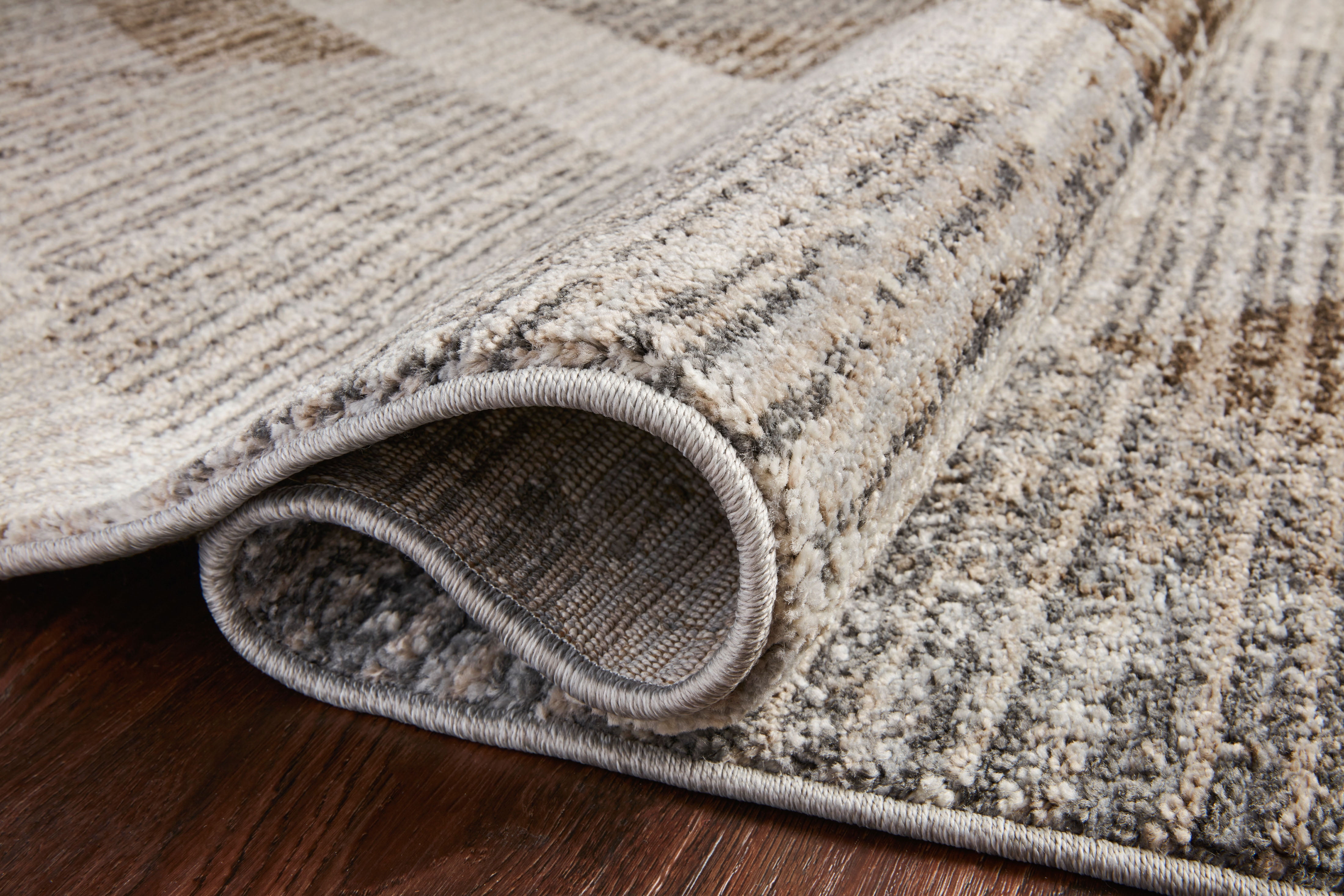 Loloi Austen AUS-04 Geometric Stone / Bark Area Rug 3'-11" x 5'-7"