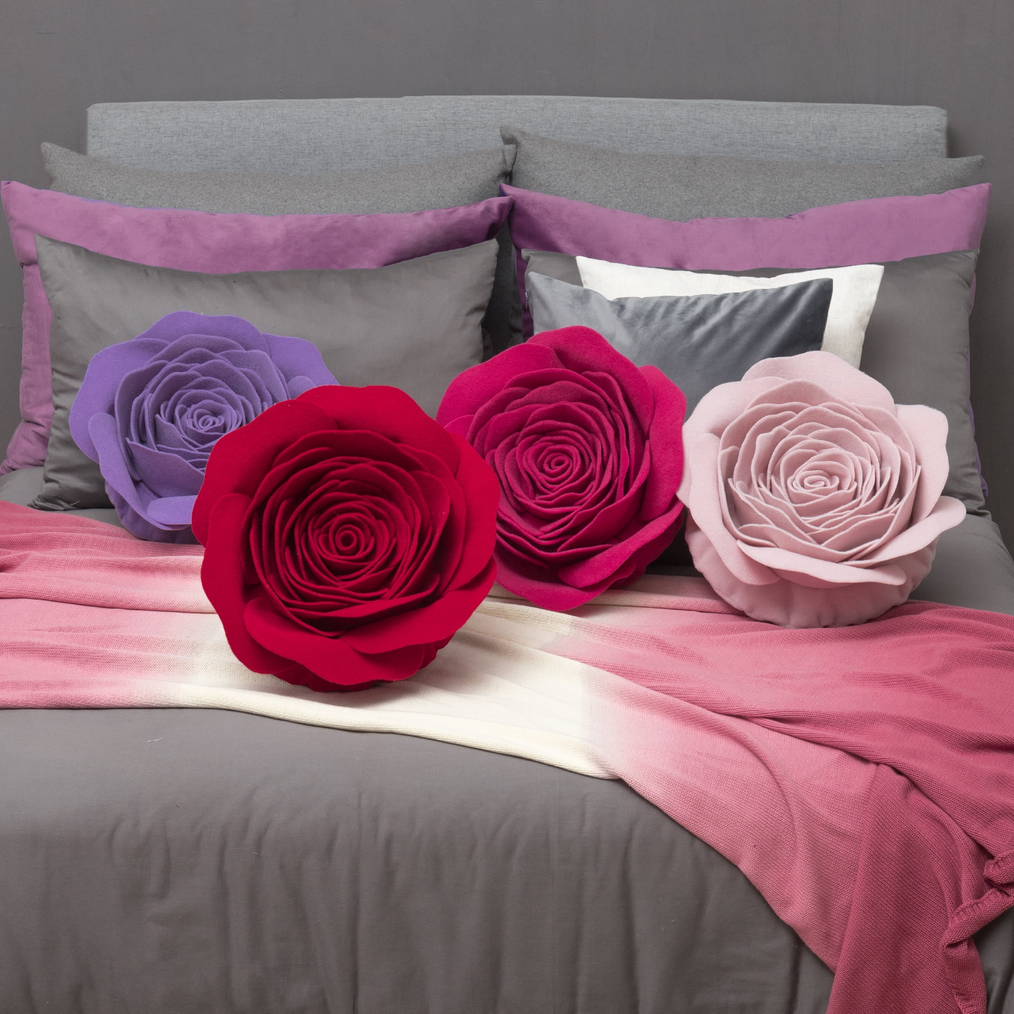 JWH 3D Round Decorative Handmade Valentine Flower Throw Pillow Covers with insert for Couch Bed Living Room Chair Bedroom 14 Inch Lilac