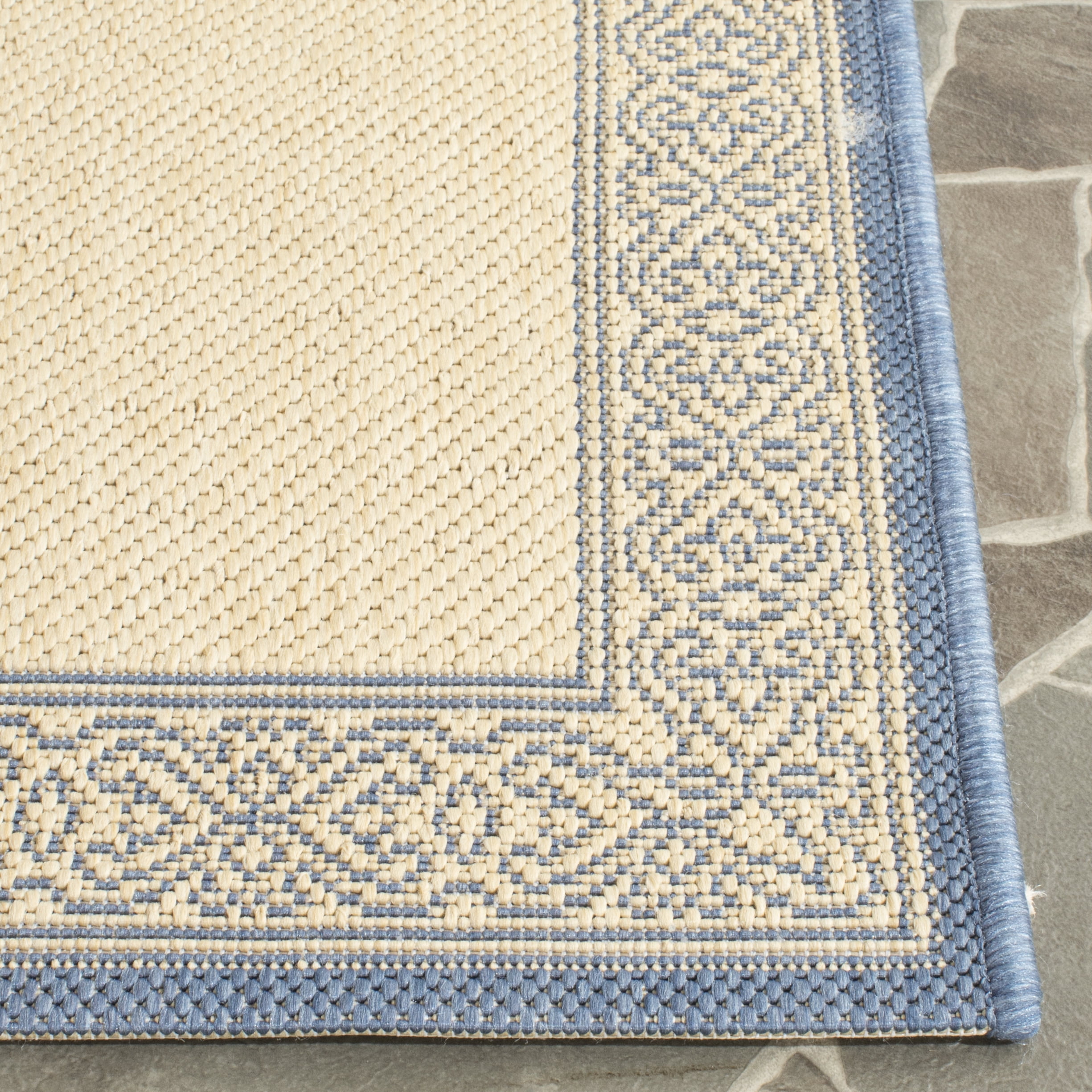 Safavieh Courtyard Donna Botanical Indoor/Outdoor Runner Rug, Natural/Blue, 2'3" x 6'7"
