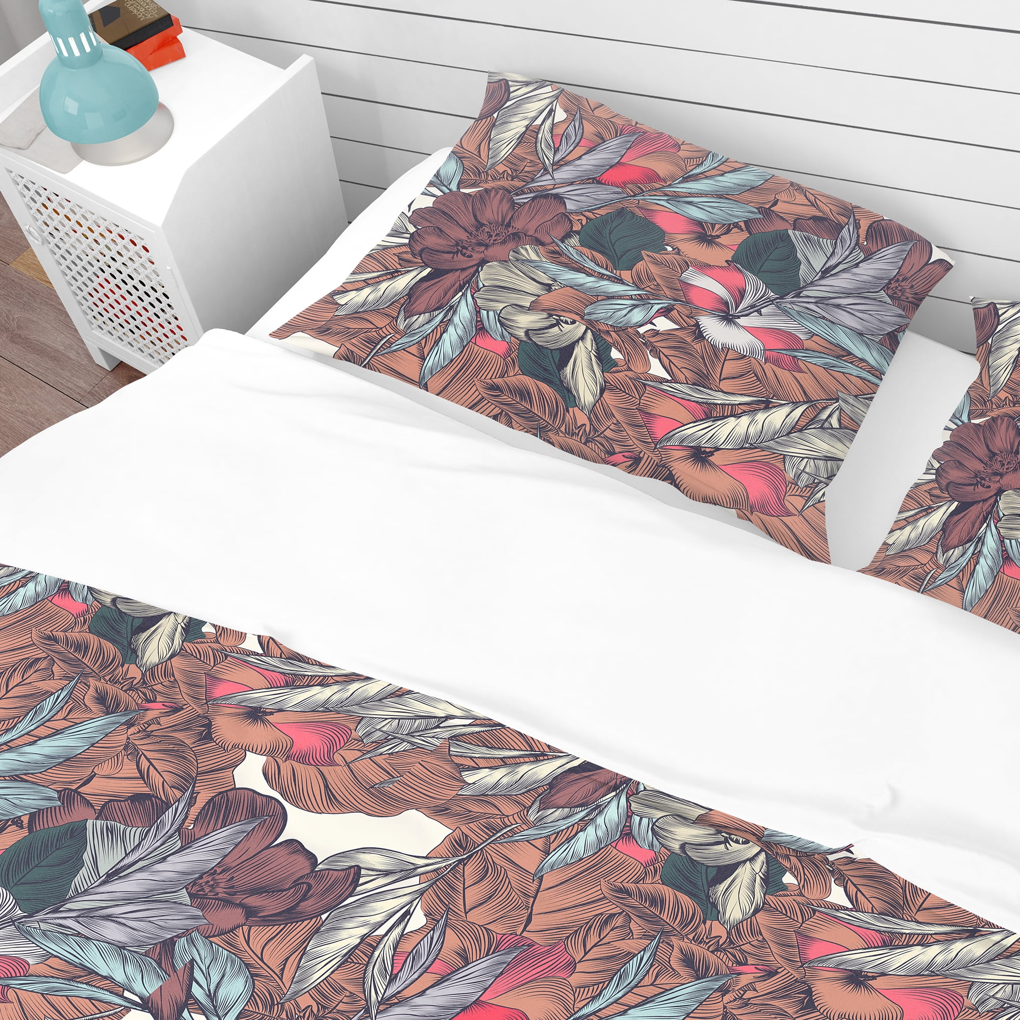Designart 'Floral Botanical Pattern with Engraved Flowers' Bohemian & Eclectic Duvet Cover Set