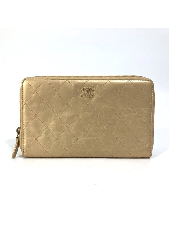 Pre-Owned CHANEL Coco Mark CC Matelasse Quilted Round Zip Long Wallet in Calfskin,... (Fair)