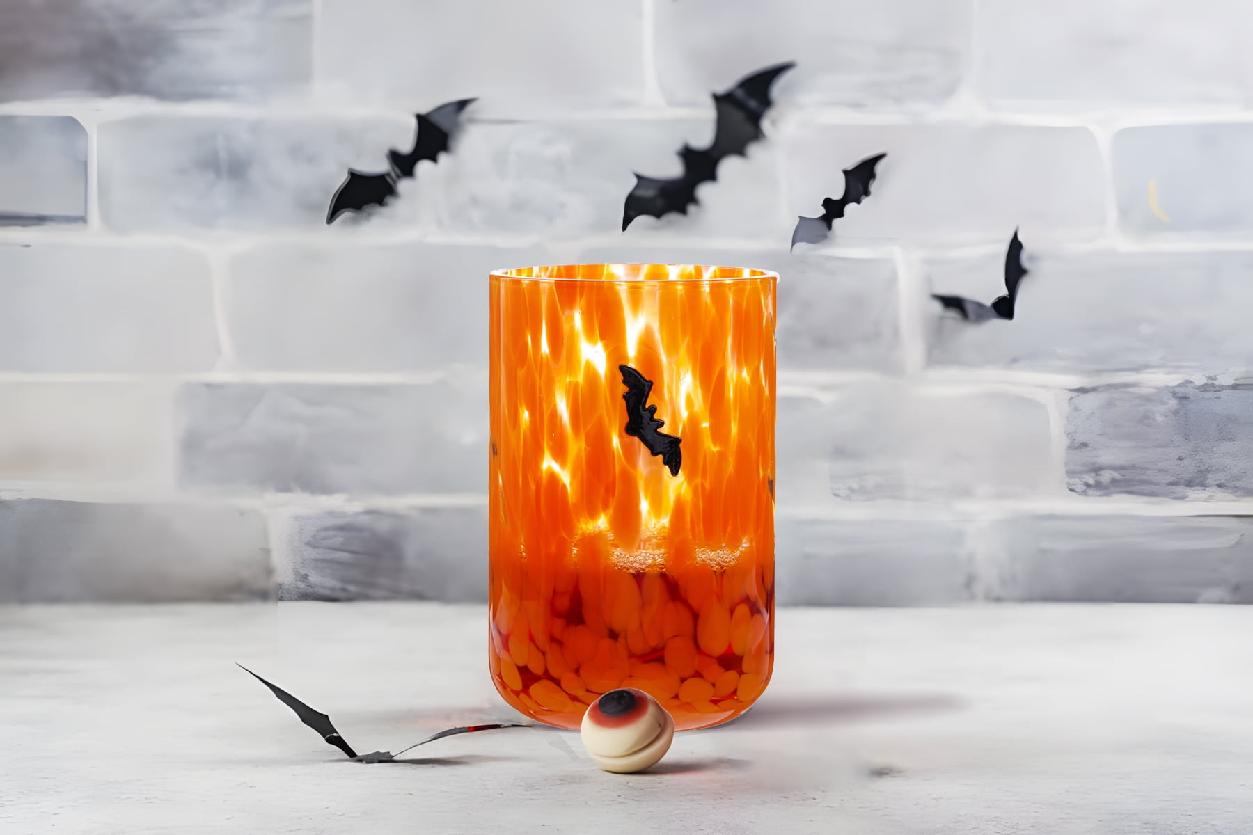 Way to Celebrate 16 fl oz Halloween Bats Charm Drinking Glass