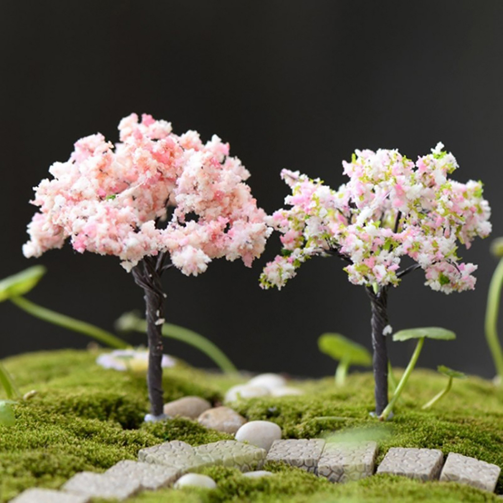 10 Miniature Flowering Plants for a Blossoming Fairy Garden