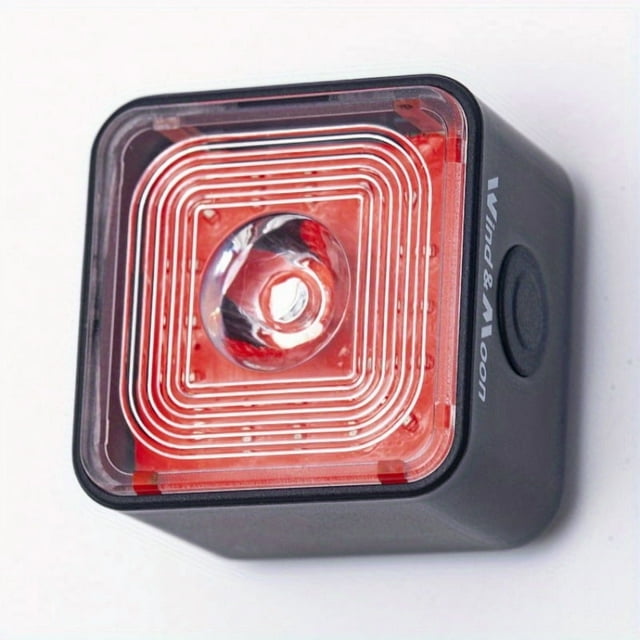 LEEYNEER 1 Pce Lumière de Vélo Haute Luminosité Cinq Vitesses Réglables USB Charge Lumière Arrière Rouge Assistée Conduite Intrépide dans le Noir Capteur Intelligent Avertissement de Frein design compact Excellent Cadeau