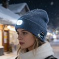 thumbnail image 2 of Gorros de punto con música inalámbrica y luces LED para deportes al aire libre. Gorros funcionales perfectos para deportes y aventuras al aire libre., 2 of 2