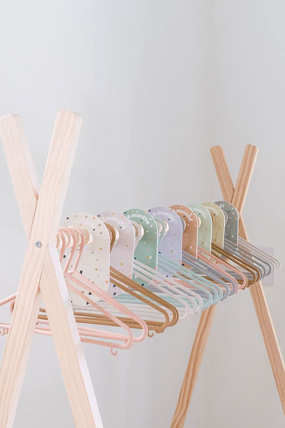 3 Sprouts Baby Wheat Straw Plastic Clothes Hangers - Pack of 30 - Speckled Brown