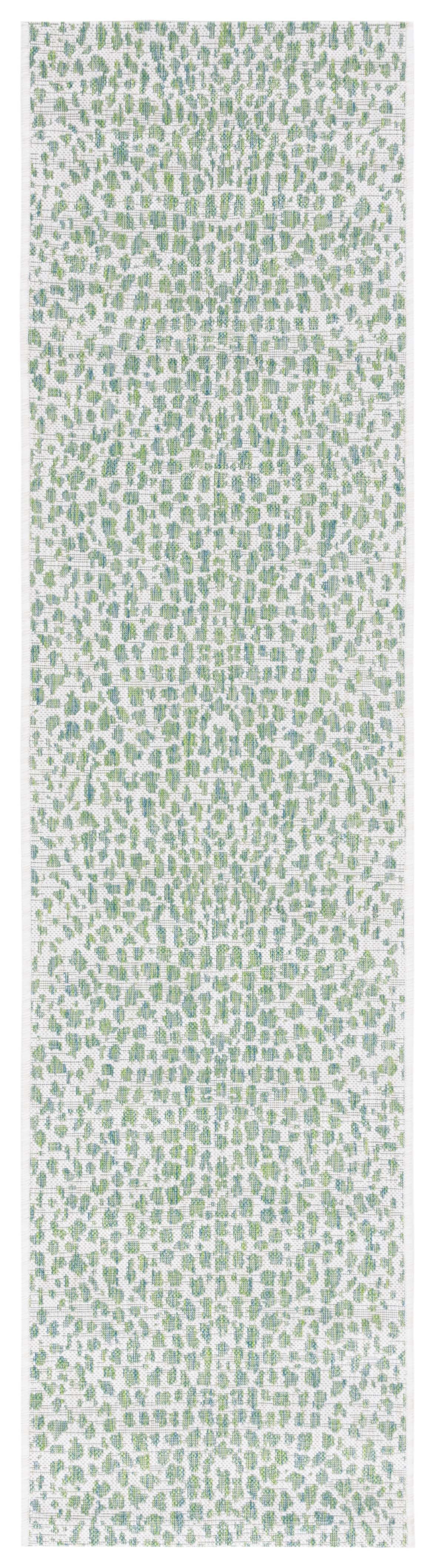 Safavieh Courtyard Karina Animal Indoor/Outdoor Runner Rug, Ivory/Green, 2'3" x 6'7"