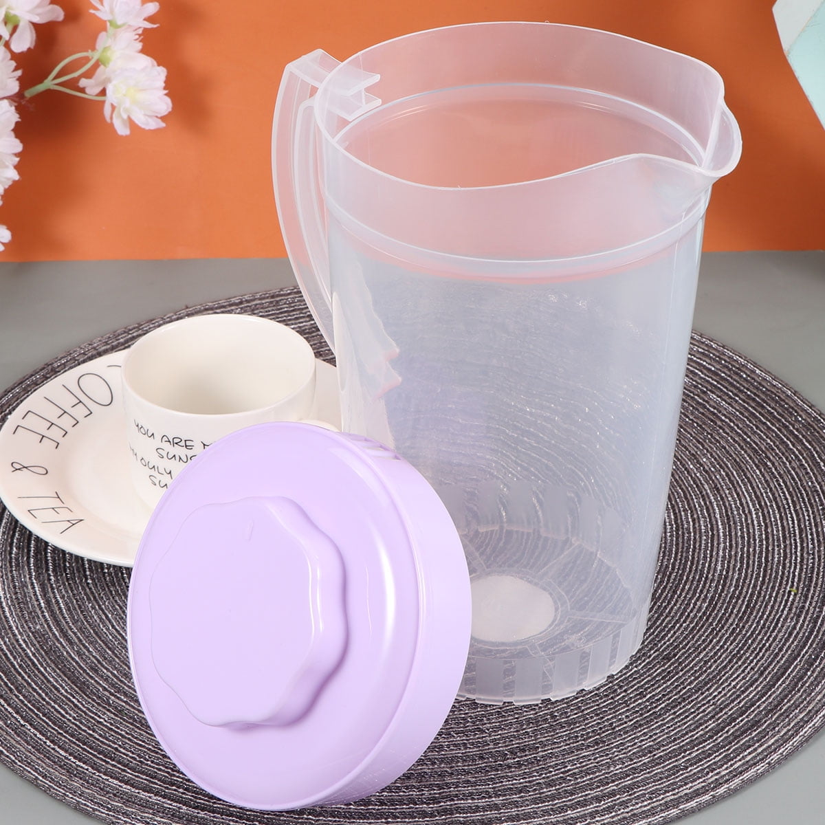 1pc Cold Water Pitcher High Temperature Resistant Plastic Beverage Pitcher with Large Capacity for Storage Soy Milk Juice Scented Tea 2L(Purple)