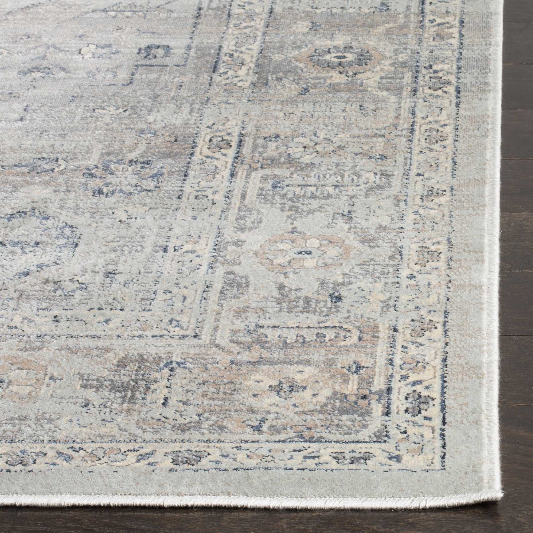 SAFAVIEH Vintage Eliot Traditional Area Rug, Light Blue, 8' x 10'