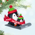 thumbnail image 3 of Adorno Navideño Hallmark Keepsake 2025 Papá y Yo con Pingüinos, 3 of 8