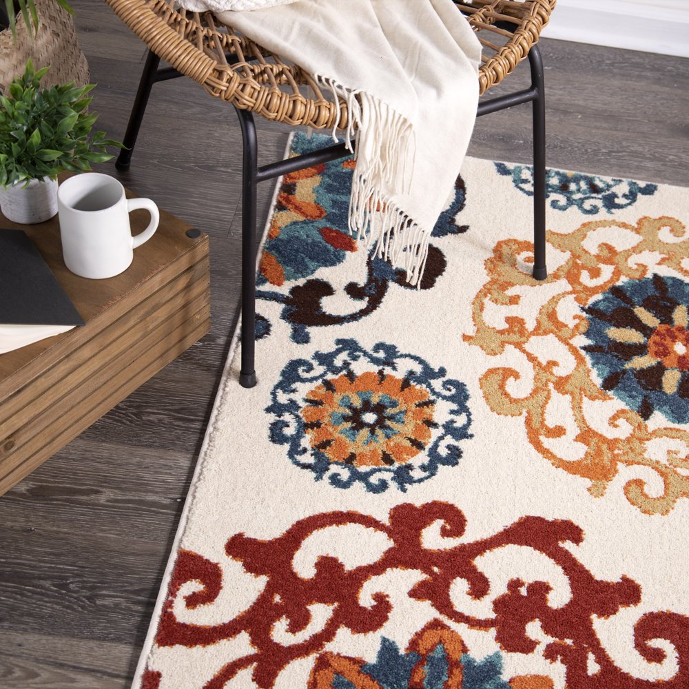 Better Homes & Gardens Suzani Indoor Area Rug, Cream, 20" x 34"
