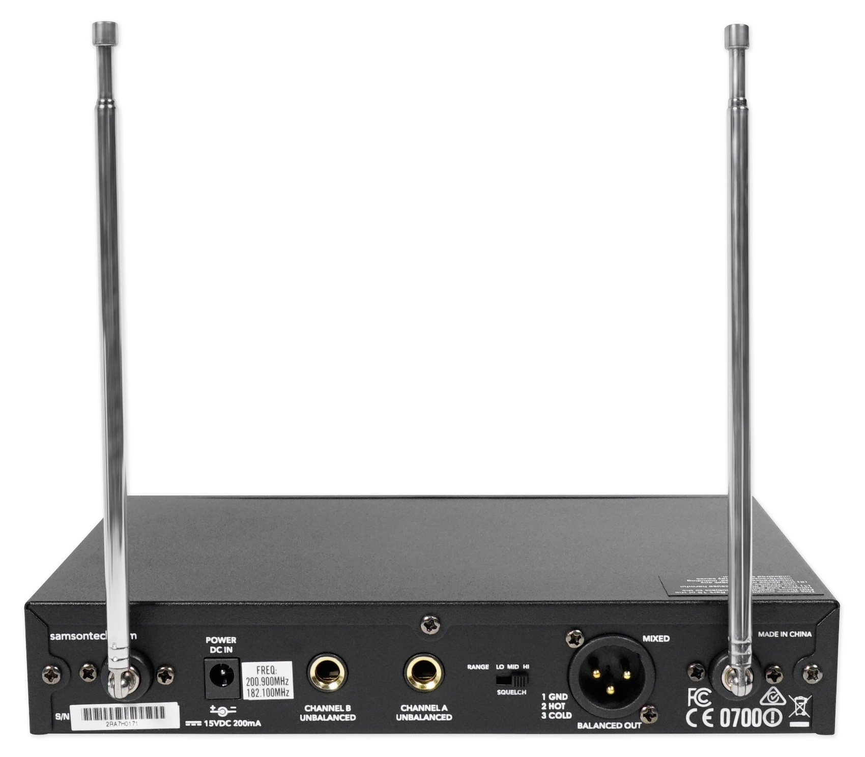 SamsOn-Stage 200 Handheld Dual-Channel Wireless System with Two Q6 Dynamic  Microphones, Group D