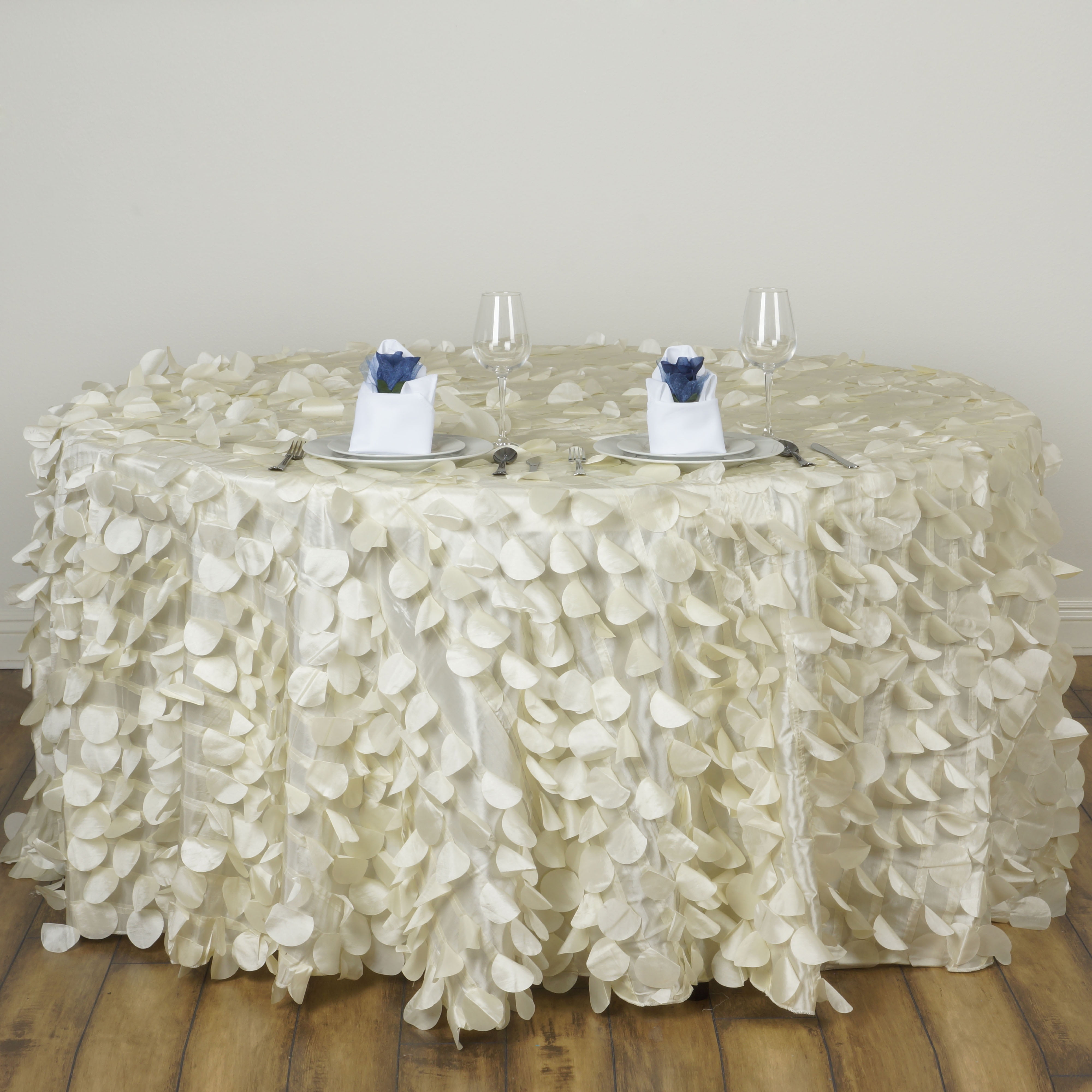Download BalsaCircle 120" Round Raised Petals on Taffeta Tablecloth ...