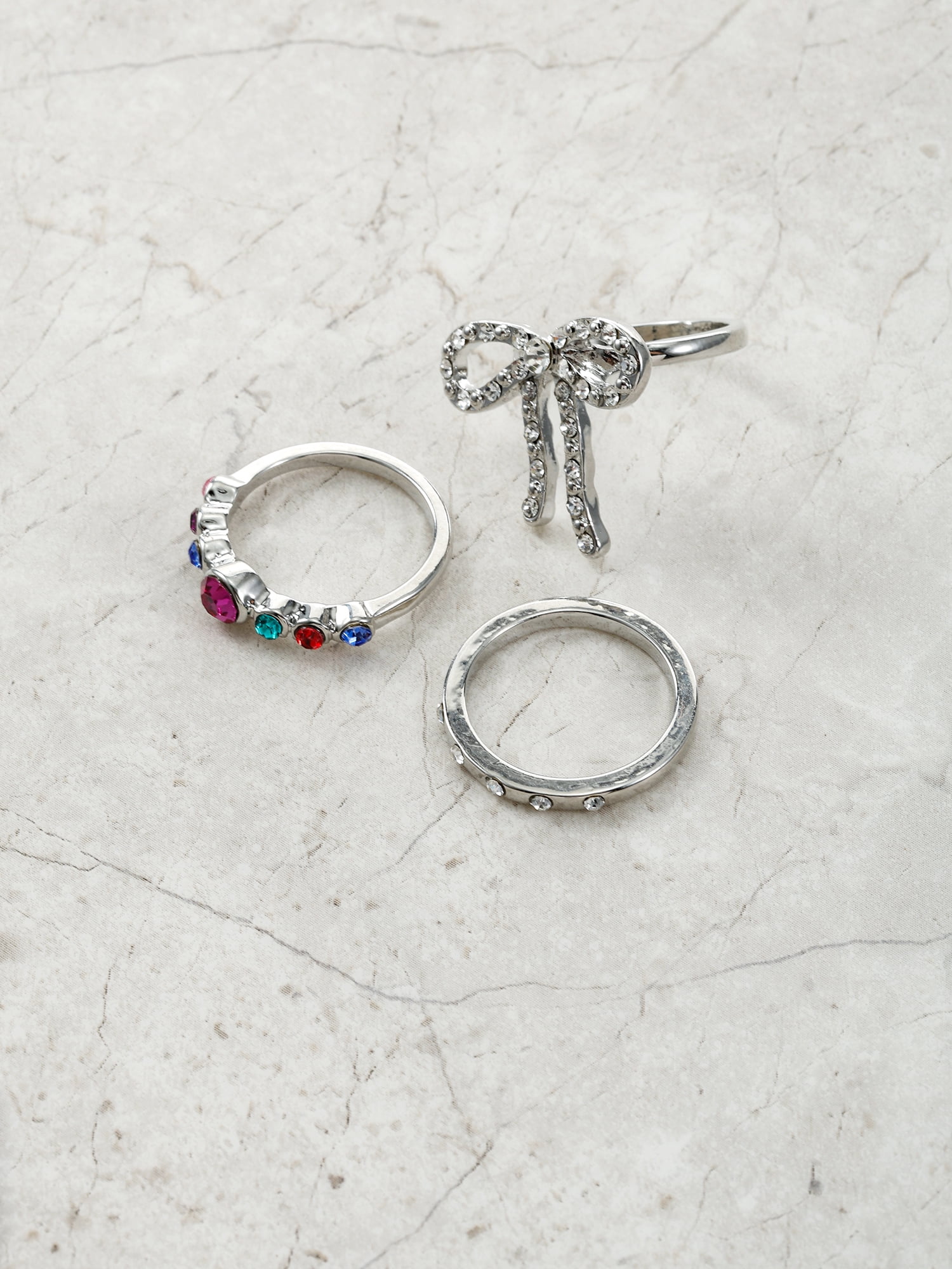 Packed Party Bow Ring Set