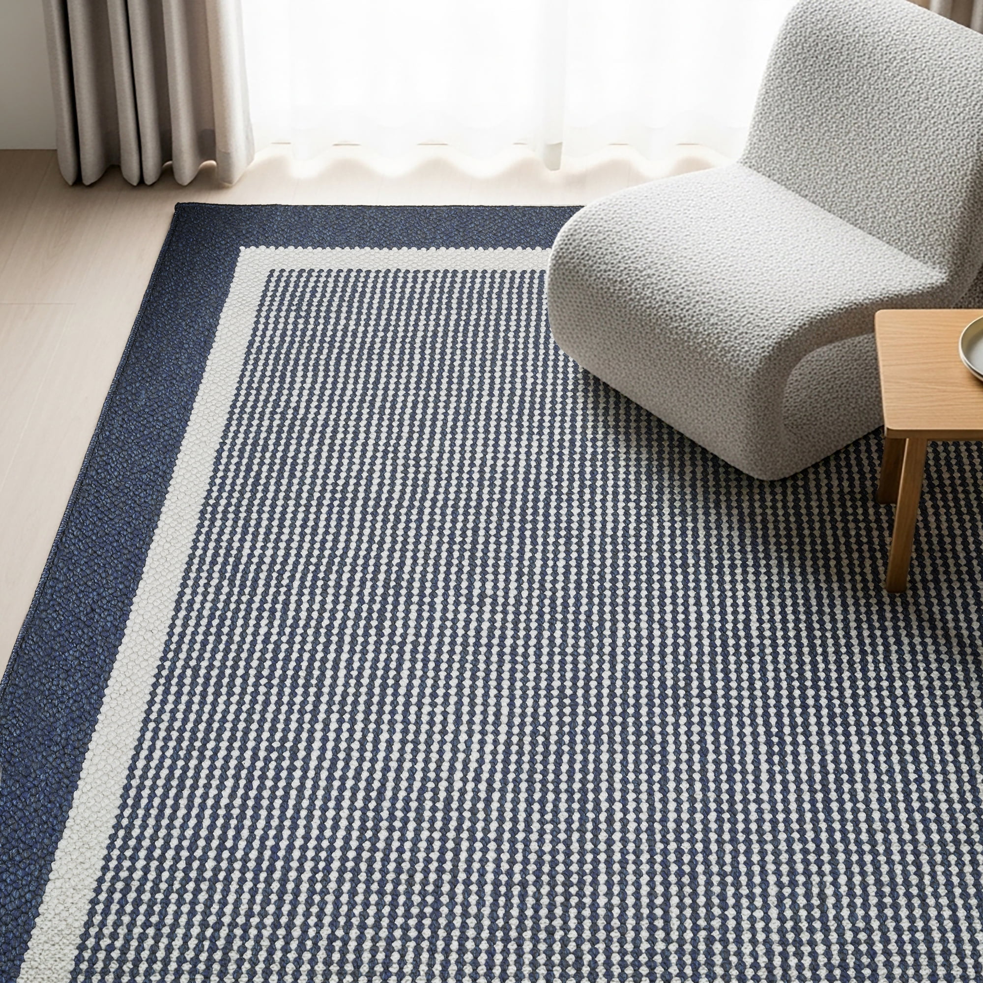 HGTV Soft Weave Mari Modern/ Contemporary Solid Color Navy Area Rug, 6x9