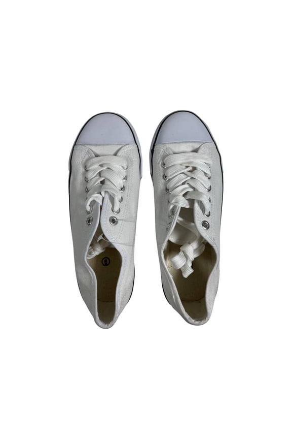 Chuck Taylor Low-Top Sneakers, White, Size 6