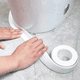 thumbnail image 2 of Cinta de calafateo blanca autoadhesiva impermeable, cinta selladora para inodoro, cinta de sellado para bañera, 3,2 m, 2 of 4