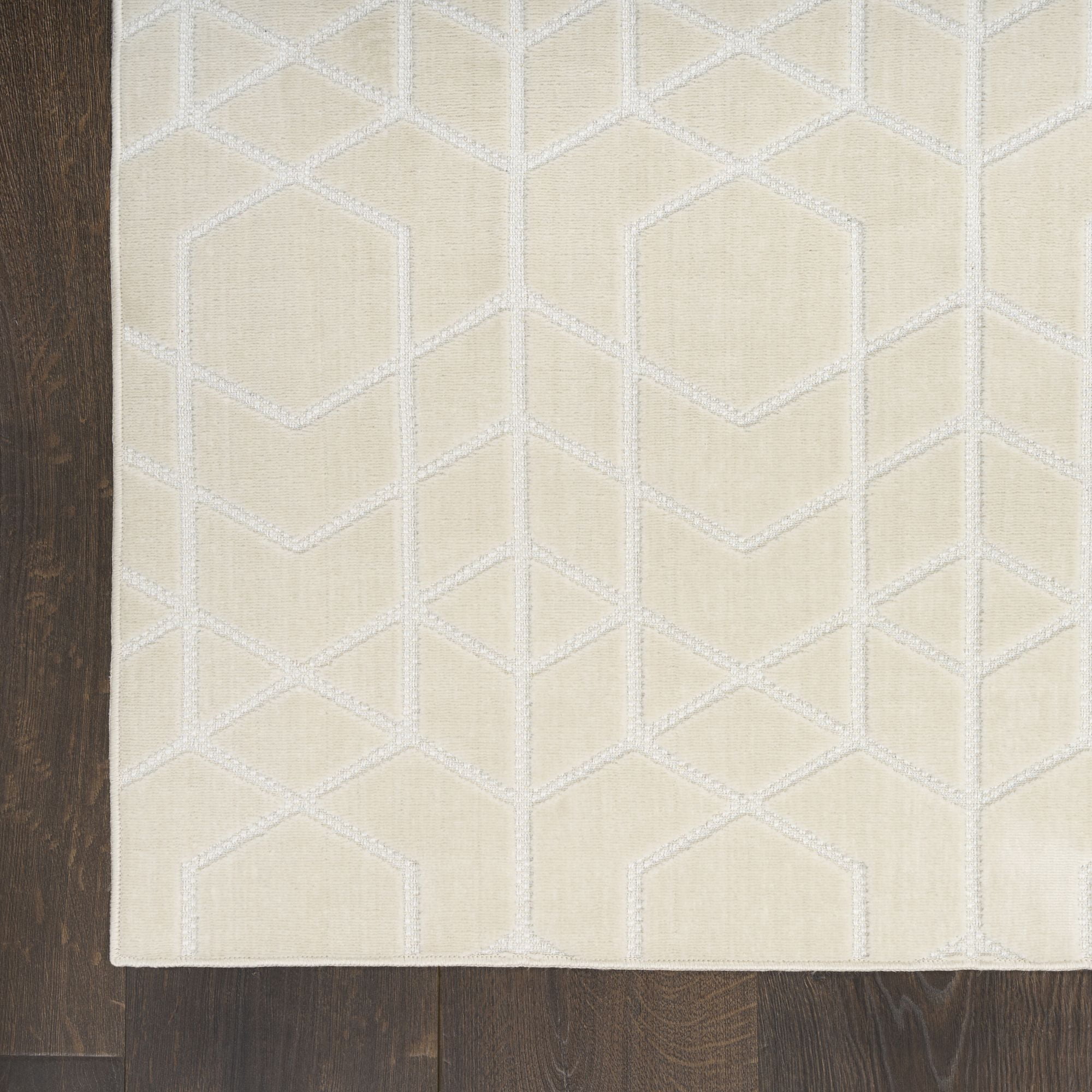 Nourison Washable Charm 2' x 3' Ivory Modern Indoor Rug
