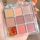 thumbnail image 4 of Paleta de sombras de ojos con purpurina, resistente al agua y de larga duración., 4 of 5