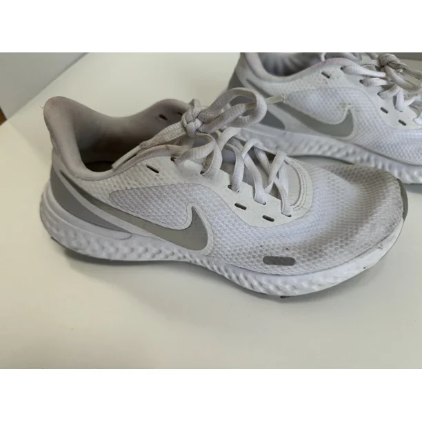Size 7.5 - Nike Revolution 5 White Pure Platinum Women’s Pre-owned