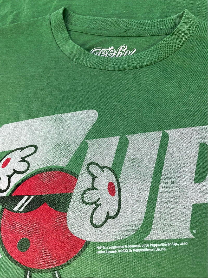 Tee Luv 7UP Soda Logo Cool Spot Cartoon Mascot Shirt (Men's) (XL
