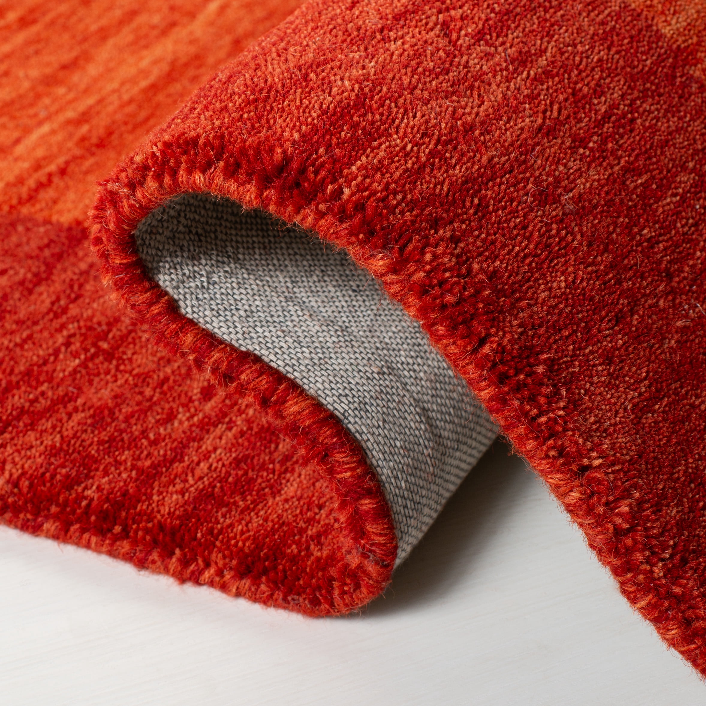 Safavieh Himalaya Addie Solid Wool Runner Rug, Red, 2'3" x 8'