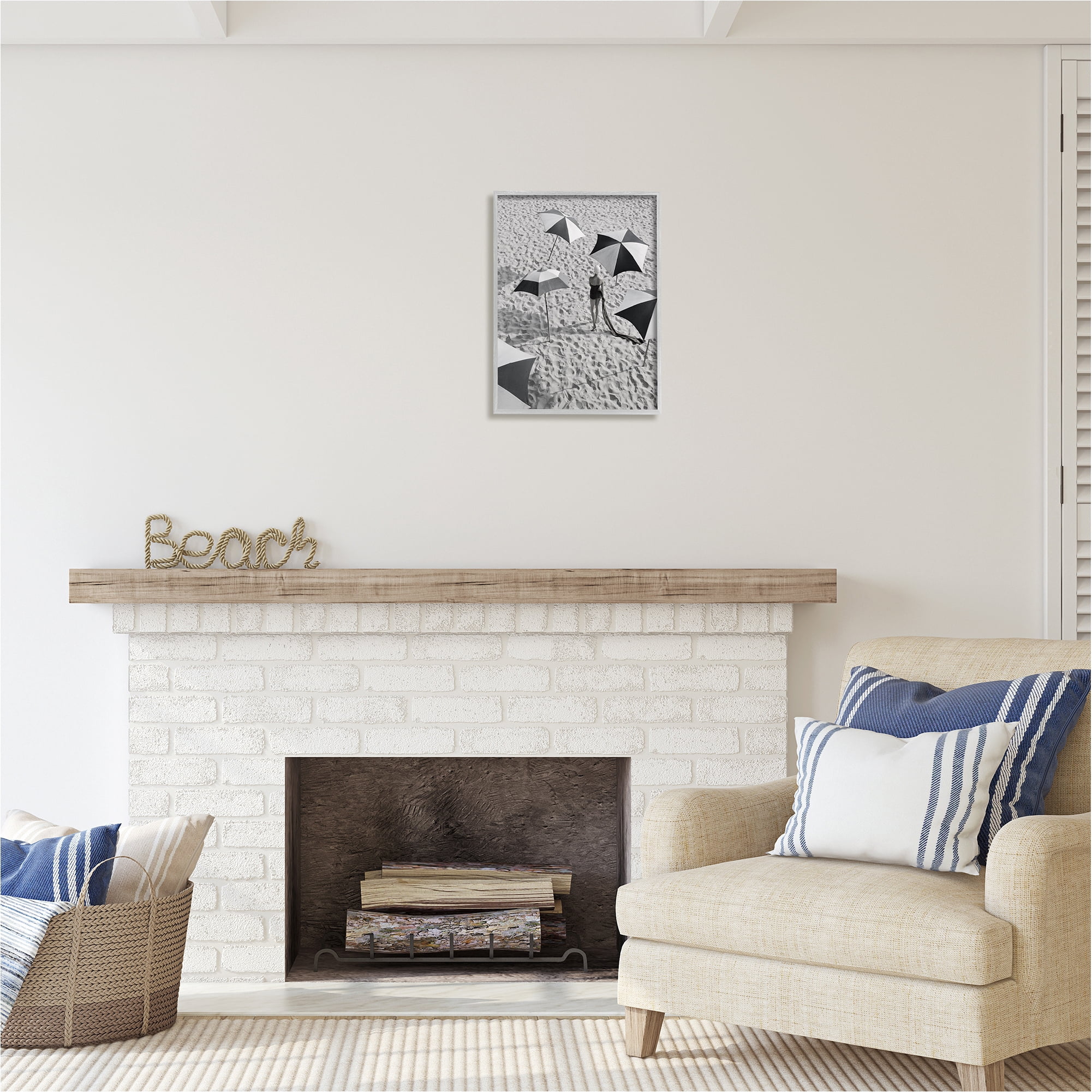 Stupell Industries Vintage Beach Fashion Nature Photography Gray Framed Art Print Wall Art, 16 x 20