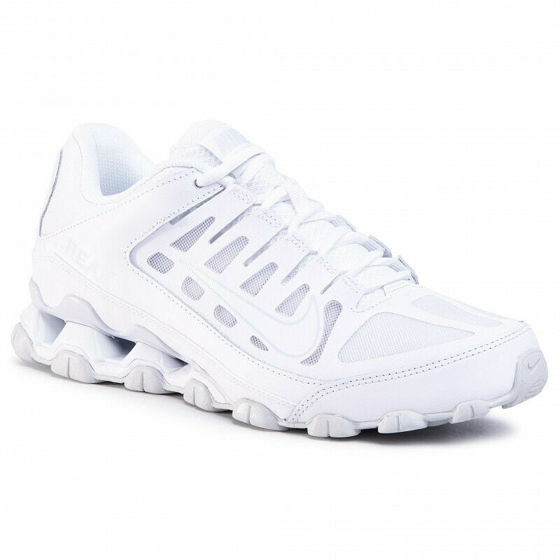 white nike reax shoes