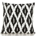 thumbnail image 1 of Gouchee Design Coussin IKAT, 1 of 2