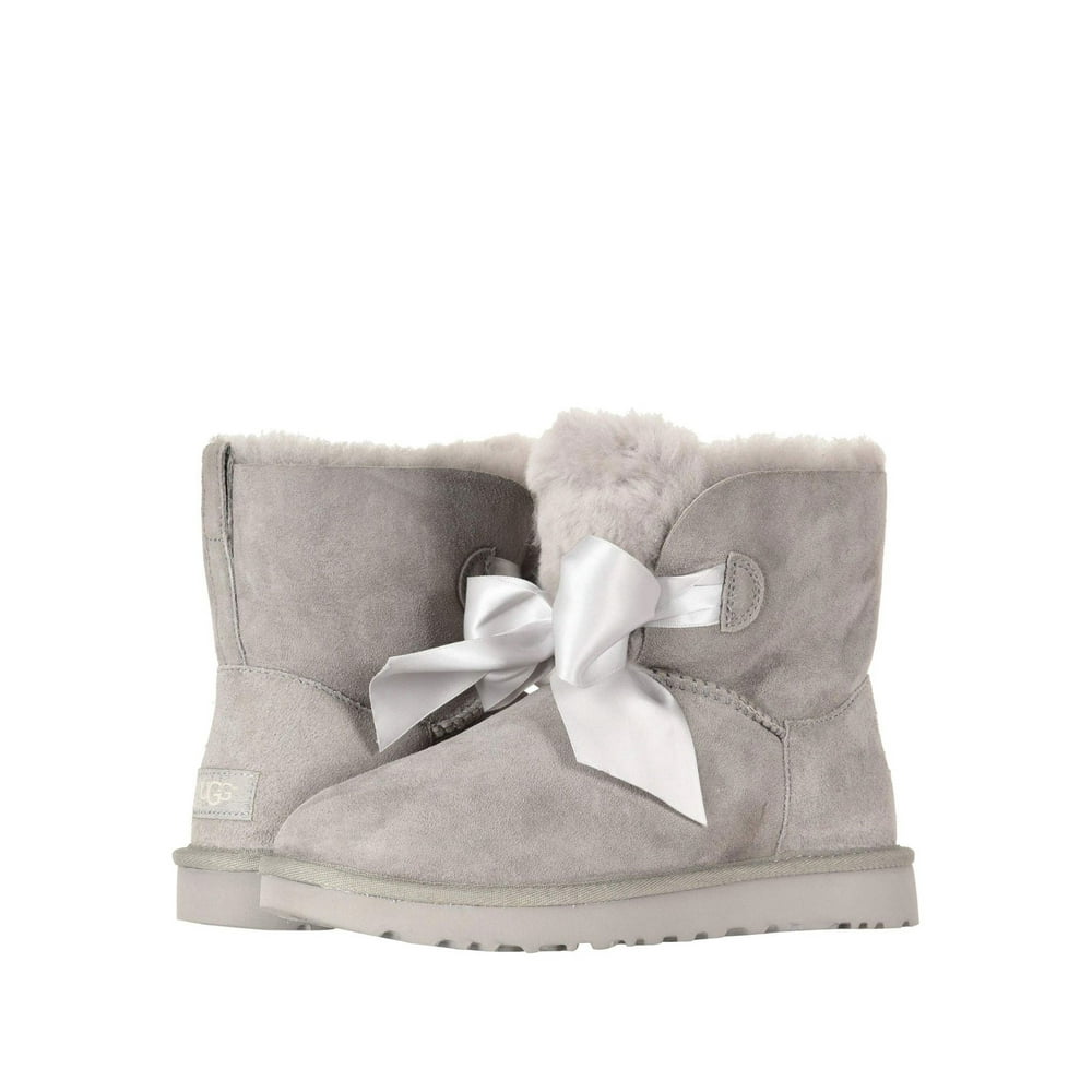 beige ugg boots with bow