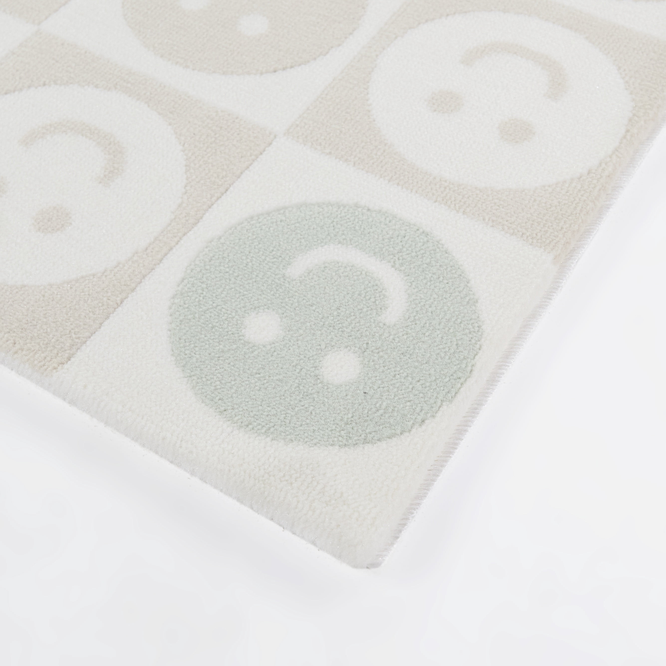 Mainstays Checkered Happy Face Youth Indoor Rug, 5x7